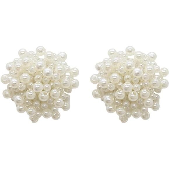 🌸 Cute Flower Pearl Stud Earrings | Lightweight & Elegant Gift Idea 🌸 - Picture 2 of 6